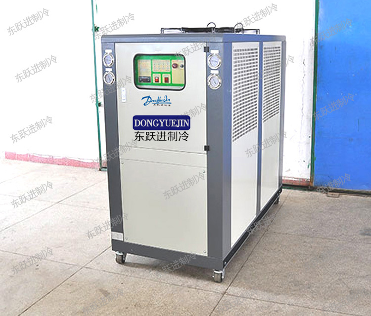 風(fēng)冷式制冷機(jī) 風(fēng)冷式制冷機(jī)
